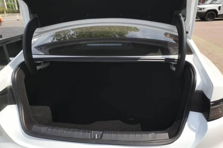 Used BYD Seal 05 DM-i 2025 DM-i Smart Drive 55KM Luxury Model Trunk