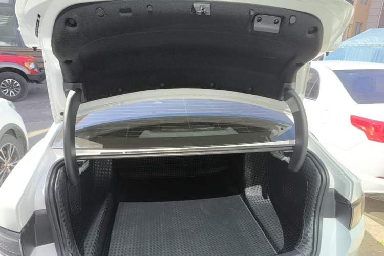 Used BYD Seal 05 DM-i 2025 DM-i Smart Drive 55KM Luxury Model Trunk