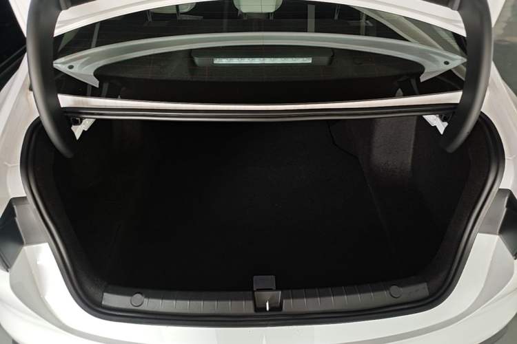 Used BYD Seal 05 DM-i 2025 DM-i Intelligent Drive 120KM Flagship Model Trunk