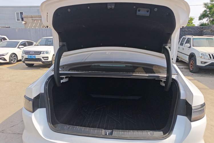 Used BYD Seal 05 DM-i 2025 DM-i Smart Drive 55KM Luxury Model Trunk