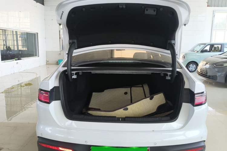 Used BYD Seal 05 DM-i 2025 DM-i Smart Drive 55KM Luxury Model Trunk