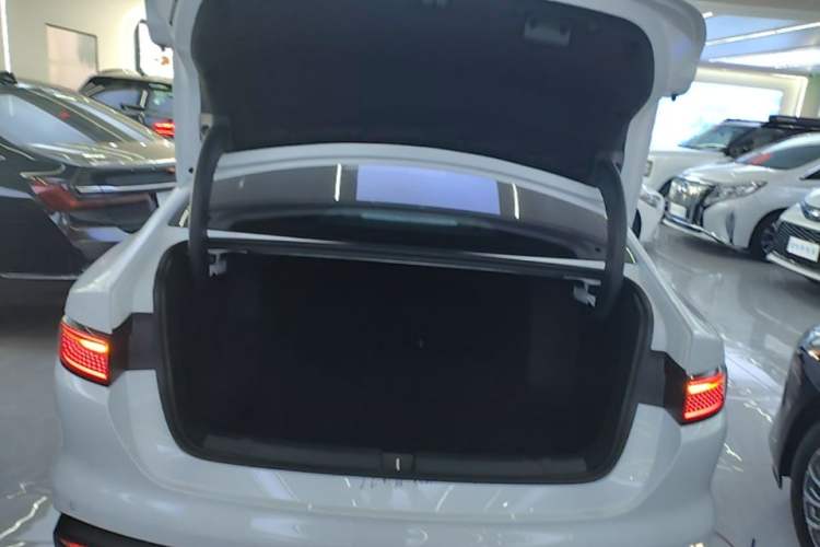 Used BYD Seal 05 DM-i 2025 DM-i Smart Drive 55KM Luxury Model Trunk