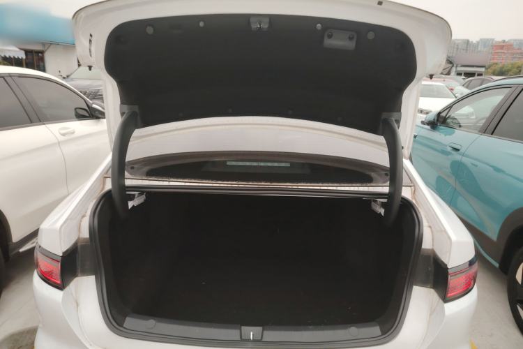 Used BYD Seal 05 DM-i 2025 DM-i Intelligent Drive 120KM Flagship Model Trunk