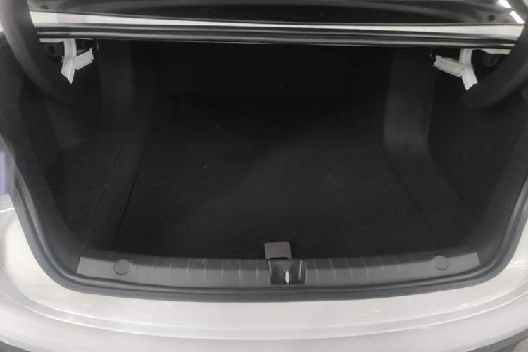 Used BYD Seal 05 DM-i 2025 DM-i Intelligent Drive 120KM Flagship Model Trunk