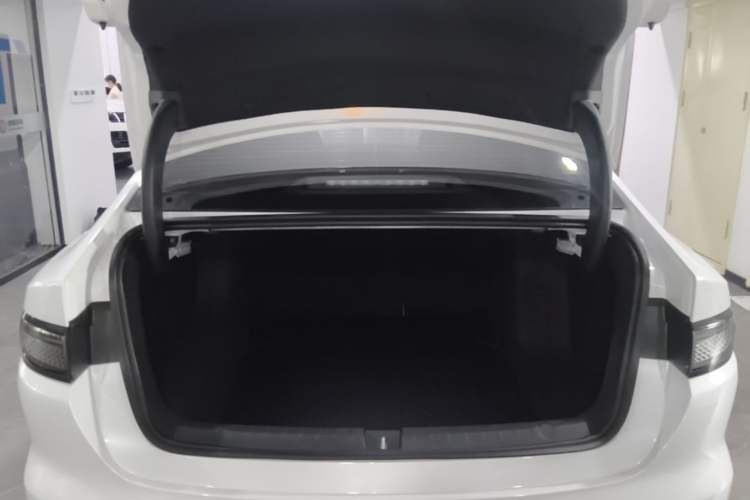 Used BYD Seal 05 DM-i 2025 DM-i Smart Drive 55KM Prestige Model Trunk