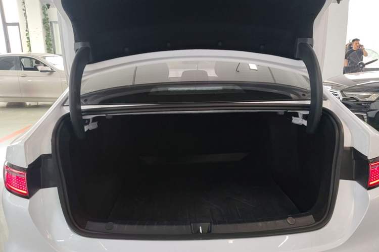 Used BYD Seal 05 DM-i 2025 DM-i Smart Drive 55KM Luxury Model Trunk