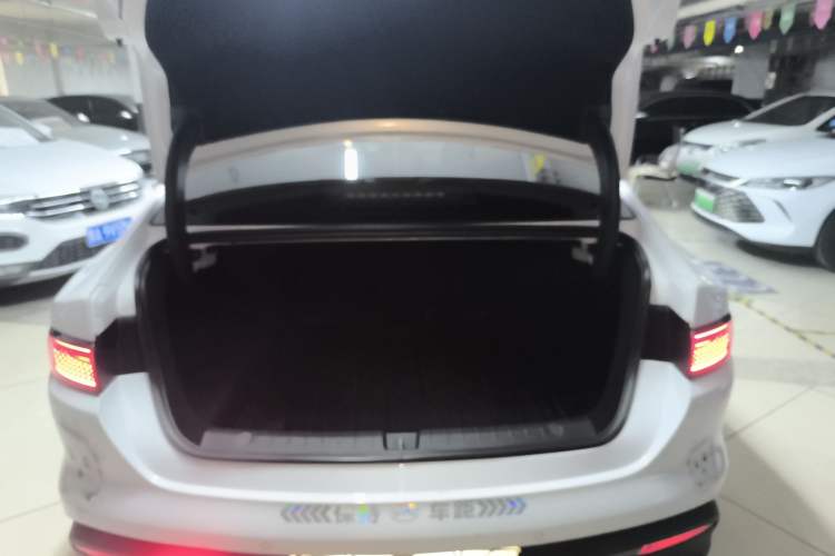 Used BYD Seal 05 DM-i 2025 DM-i Smart Drive 55KM Luxury Model Trunk