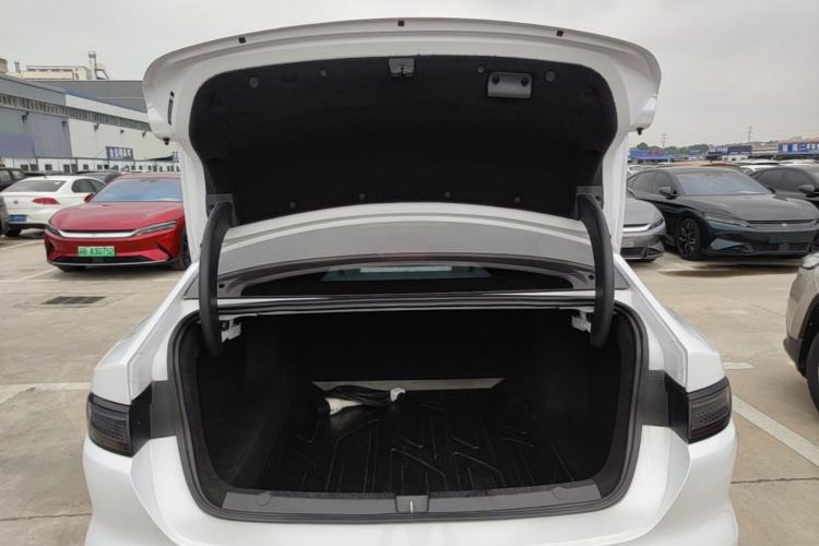 Used BYD Seal 05 DM-i 2025 DM-i Smart Drive 55KM Luxury Model Trunk