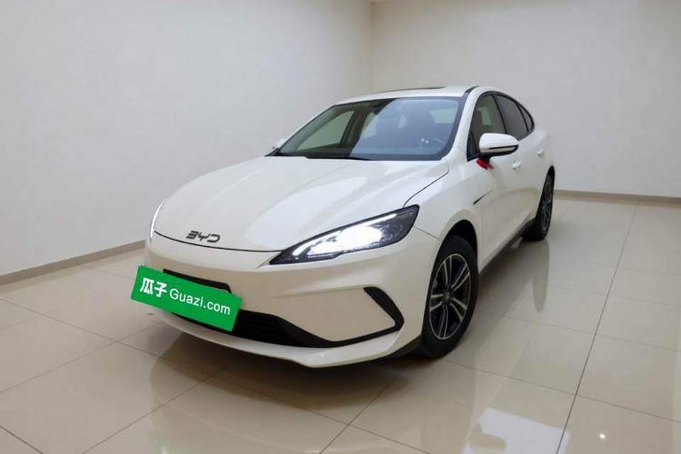 BYD Seal 05 DM-i 2025