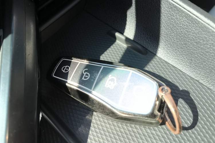 Used BYD Seal 05 DM-i 2025 DM-i Smart Drive 55KM Luxury Model Vehicle Key