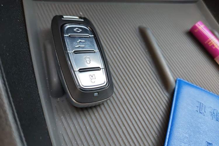 Used BYD Seal 05 DM-i 2025 DM-i Smart Drive 55KM Luxury Model Vehicle Key