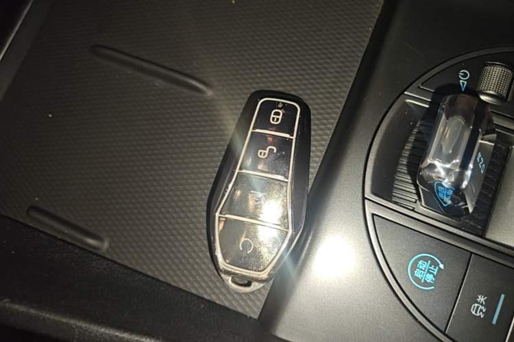 Used BYD Seal 05 DM-i 2025 DM-i Smart Drive 55KM Luxury Model Vehicle Key