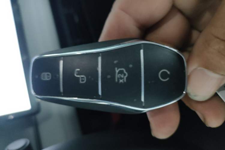 Used BYD Seal 05 DM-i 2025 DM-i Intelligent Drive 120KM Flagship Model Vehicle Key