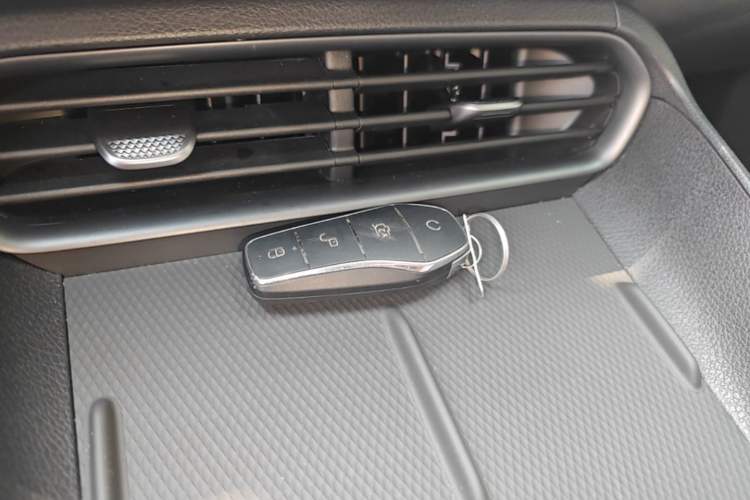 Used BYD Seal 05 DM-i 2025 DM-i Smart Drive 55KM Luxury Model Vehicle Key