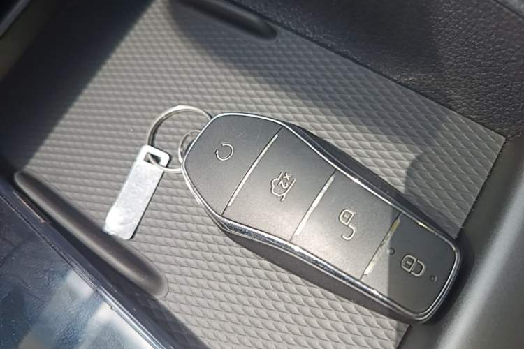Used BYD Seal 05 DM-i 2025 DM-i Intelligent Drive 120KM Flagship Model Vehicle Key
