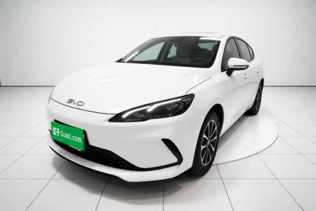 Ojetý BYD Seal 05 DM-i 2025 DM-i Smart Drive 55KM Luxury Model