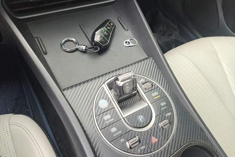 Used BYD Seal 05 DM-i 2025 DM-i Smart Drive 55KM Prestige Model Gear Lever
