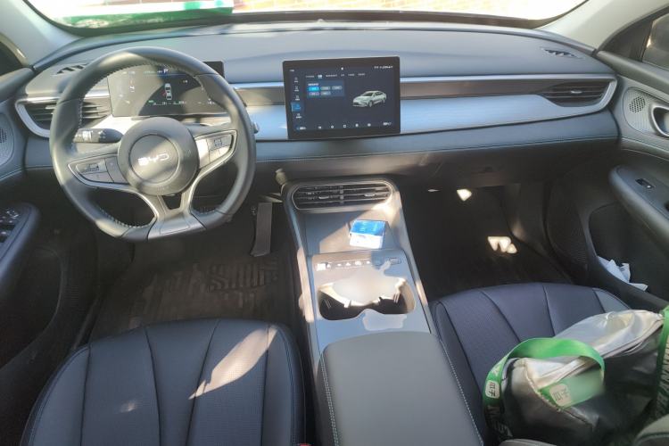 Used BYD Seal 05 DM-i 2026 DM-i 128KM Luxury Edition Center Console