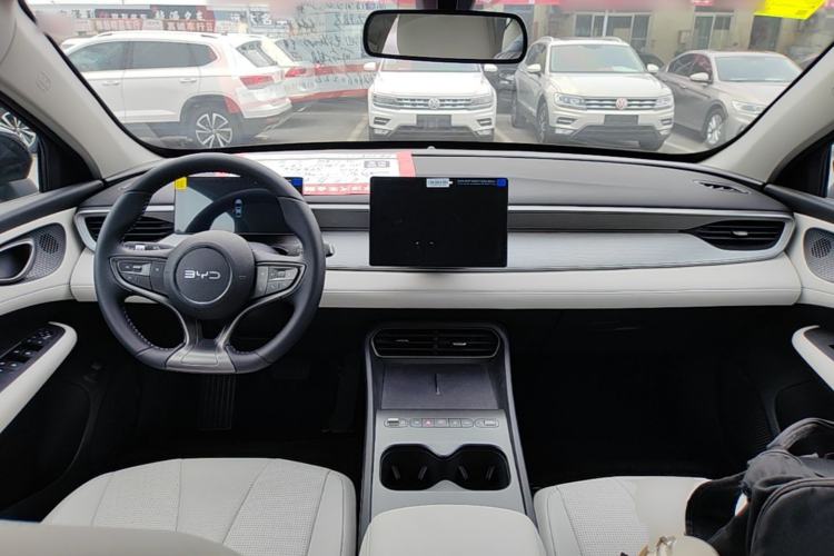 Used BYD Seal 05 DM-i 2026 DM-i 128KM Luxury Edition Center Console