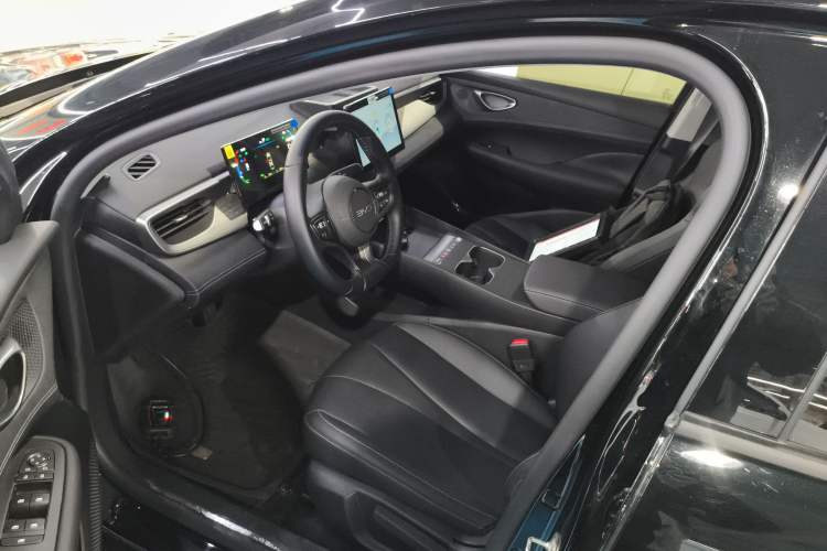 Used BYD Seal 05 DM-i 2026 DM-i 128KM Luxury Edition Driver Seat