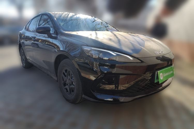 Used BYD Seal 05 DM-i 2026 DM-i 128KM Luxury Edition Front Right 45 Deg