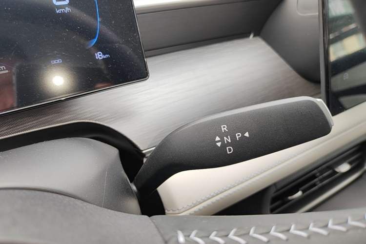 Used BYD Seal 05 DM-i 2026 DM-i 128KM Luxury Edition Gear Lever
