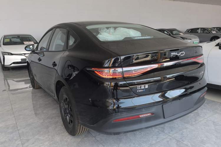 Used BYD Seal 05 DM-i 2026 DM-i 128KM Luxury Edition Rear Left 45 Deg