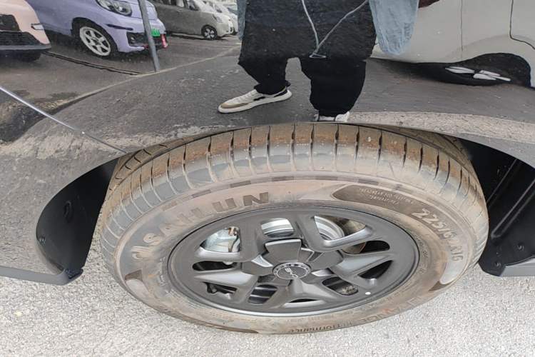 Used BYD Seal 05 DM-i 2026 DM-i 128KM Luxury Edition Right Rear Wheel Hub