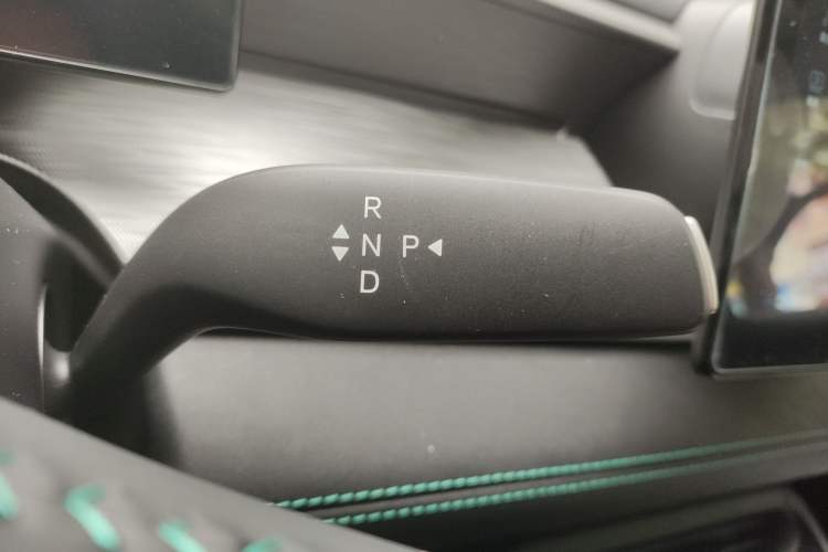 Used BYD Seal 05 DM-i 2026 Model DM-i 210KM Prestigious Version Gear Lever