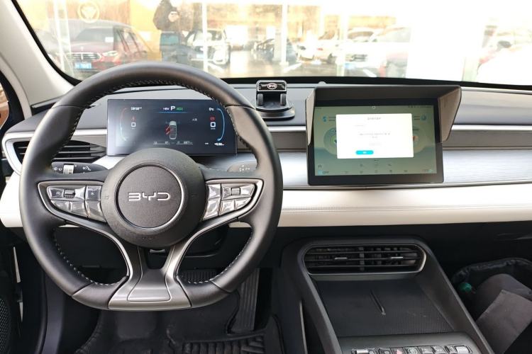 Used BYD Seal 05 DM-i 2026 DM-i 128KM Luxury Edition Interior 2