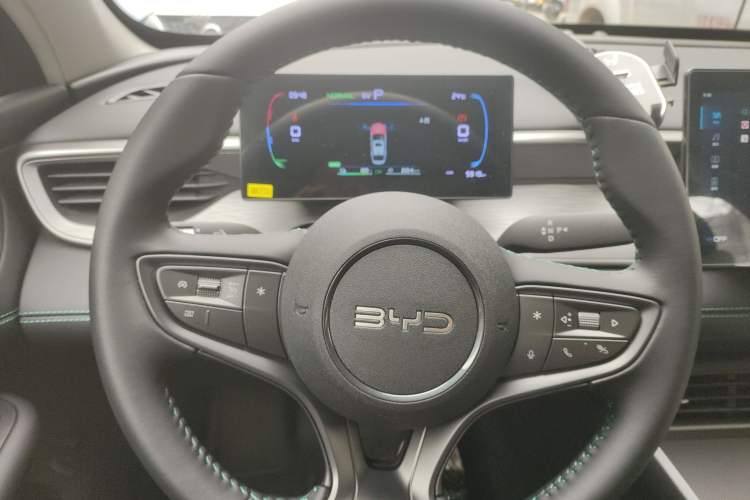 Used BYD Seal 05 DM-i 2026 Model DM-i 210KM Prestigious Version Steering Wheel
