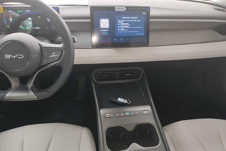Used BYD Seal 05 DM-i 2026 DM-i 128KM Luxury Edition Audio And AC Panel