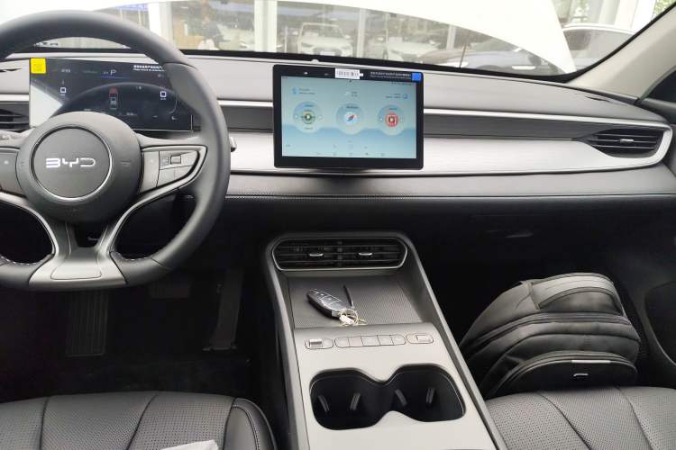 Used BYD Seal 05 DM-i 2026 DM-i 128KM Luxury Edition Audio And AC Panel