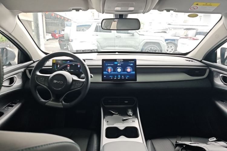 Used BYD Seal 05 DM-i 2026 DM-i 128KM Luxury Edition Center Console