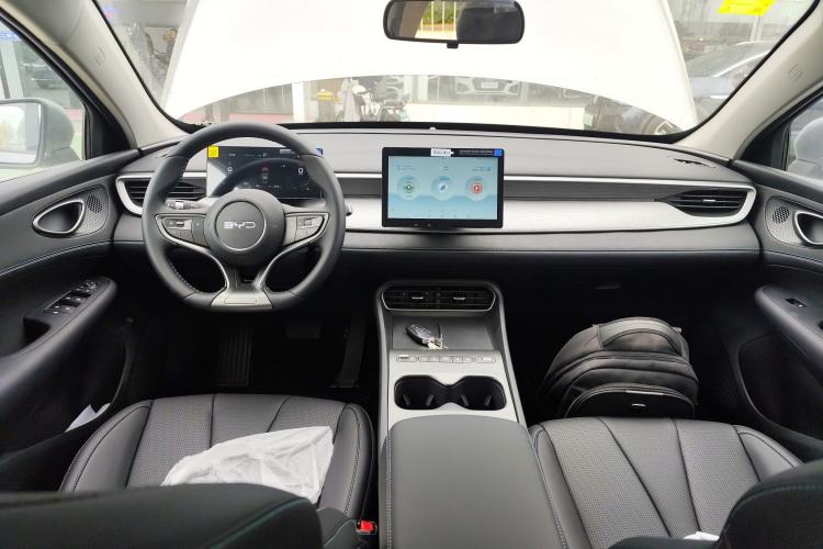 Used BYD Seal 05 DM-i 2026 DM-i 128KM Luxury Edition Center Console