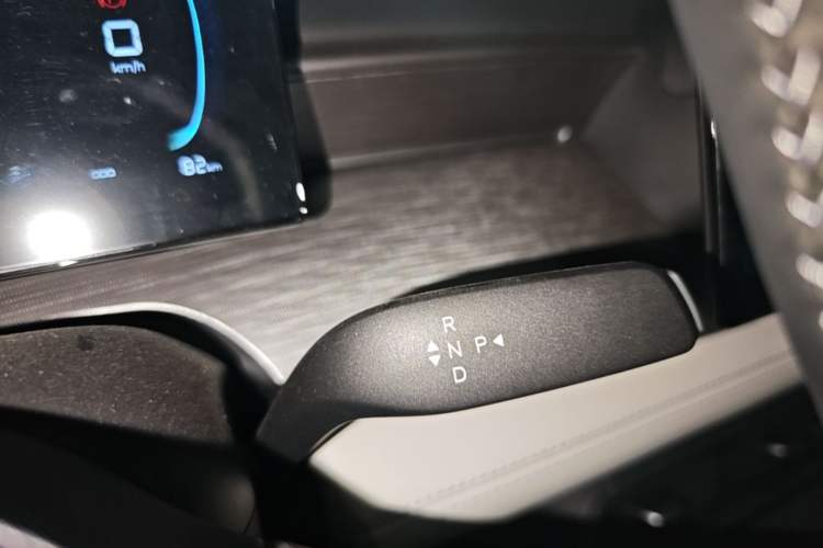 Used BYD Seal 05 DM-i 2026 DM-i 128KM Luxury Edition Gear Lever