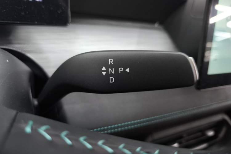 Used BYD Seal 05 DM-i 2026 DM-i 128KM Luxury Edition Gear Lever