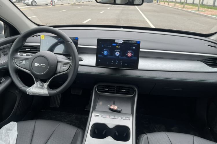 Used BYD Seal 05 DM-i 2026 DM-i 128KM Luxury Edition Interior 3