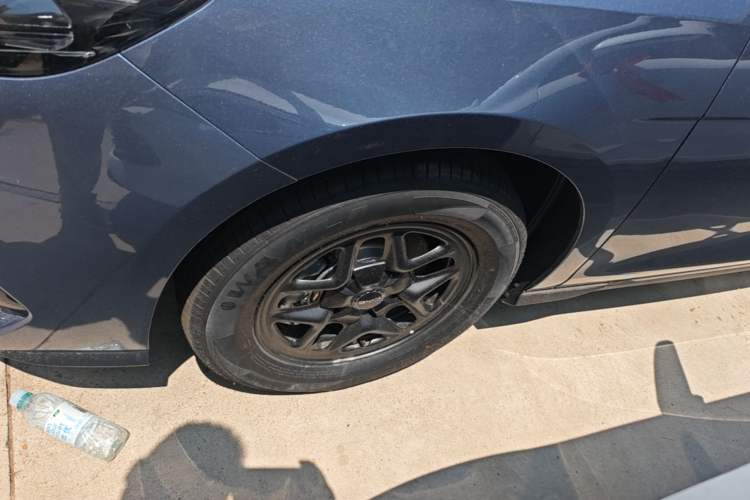Used BYD Seal 05 DM-i 2026 DM-i 128KM Luxury Edition Left Front Wheel Hub