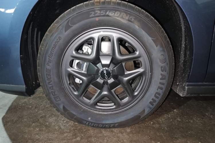 Used BYD Seal 05 DM-i 2026 DM-i 128KM Luxury Edition Left Front Wheel Hub