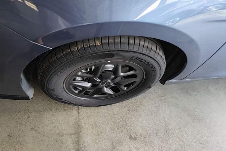 Used BYD Seal 05 DM-i 2026 DM-i 128KM Luxury Edition Left Front Wheel Hub