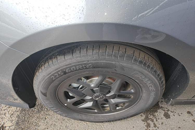 Used BYD Seal 05 DM-i 2026 DM-i 128KM Luxury Edition Left Front Wheel Hub