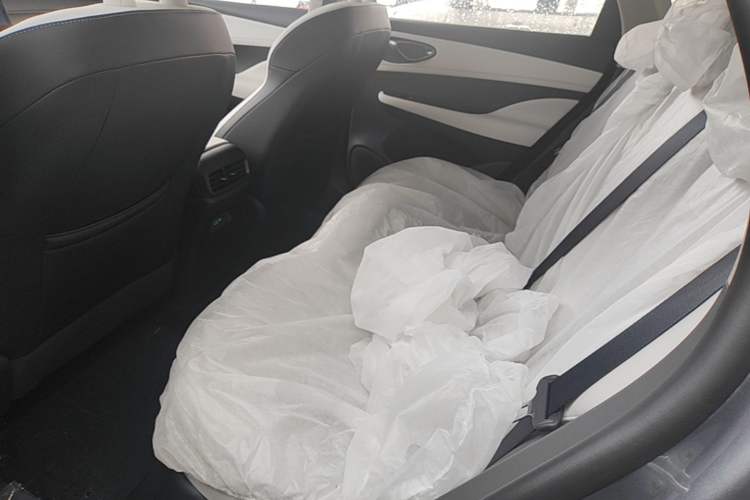 Used BYD Seal 05 DM-i 2026 DM-i 128KM Luxury Edition Left Rear Seat