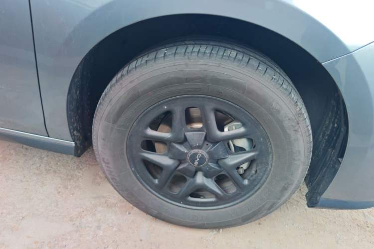 Used BYD Seal 05 DM-i 2026 DM-i 128KM Luxury Edition Right Front Wheel Hub