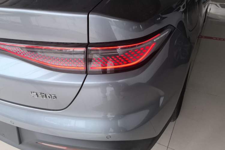 Used BYD Seal 05 DM-i 2026 DM-i 128KM Luxury Edition Right Rear Taillight