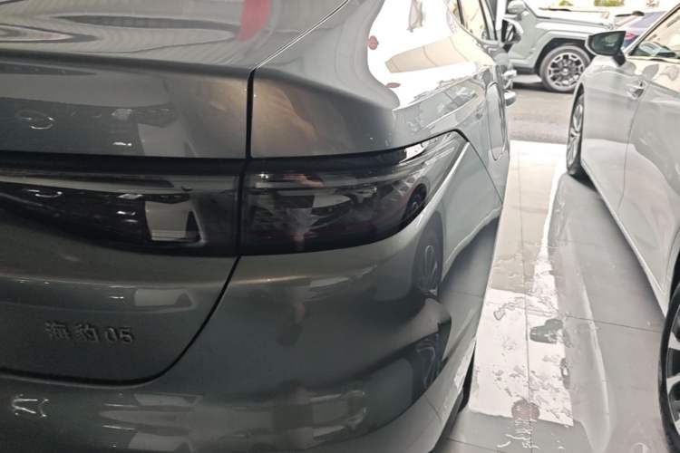 Used BYD Seal 05 DM-i 2026 DM-i 128KM Luxury Edition Right Rear Taillight