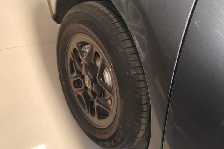 Used BYD Seal 05 DM-i 2026 DM-i 128KM Luxury Edition Right Rear Wheel Hub