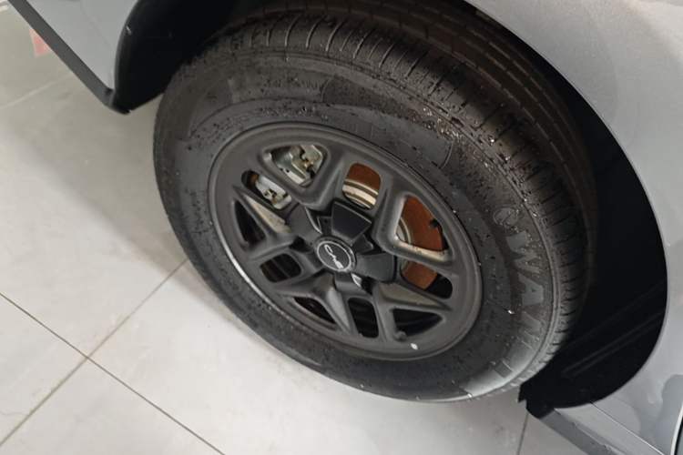 Used BYD Seal 05 DM-i 2026 DM-i 128KM Luxury Edition Right Rear Wheel Hub