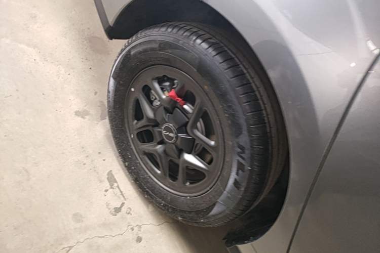 Used BYD Seal 05 DM-i 2026 DM-i 128KM Luxury Edition Right Rear Wheel Hub