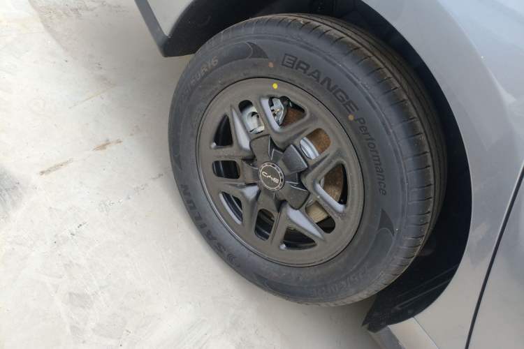 Used BYD Seal 05 DM-i 2026 DM-i 128KM Luxury Edition Right Rear Wheel Hub